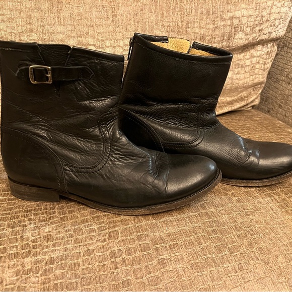 Frye Women's Pippa Black Leather Buckle ankle boots - Picture 13 of 13